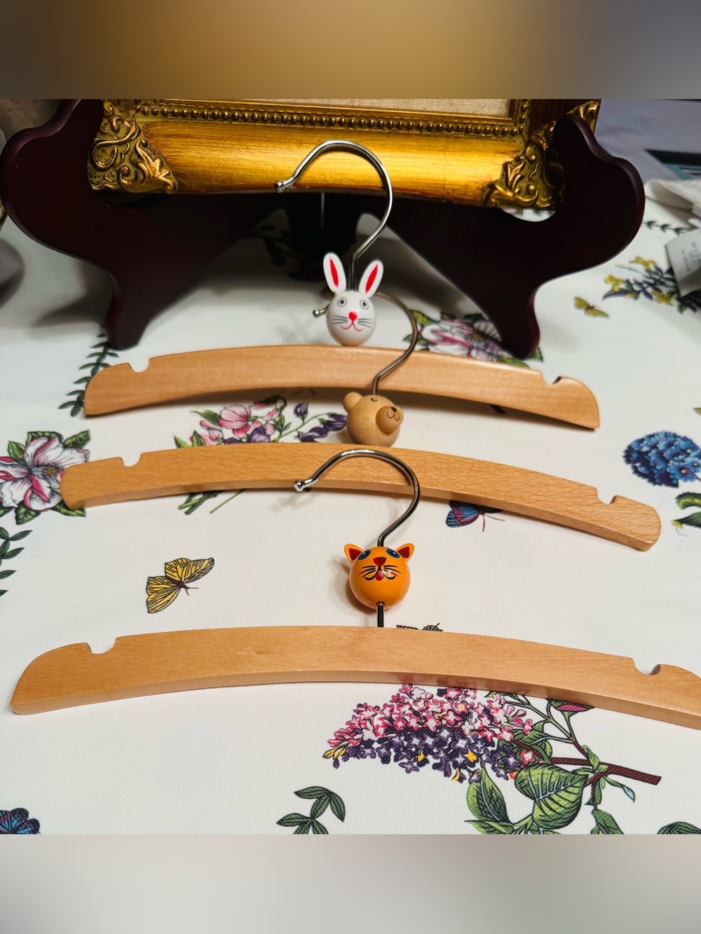 Kids Wooden  Hangers with Animal Head Hooks - Natural